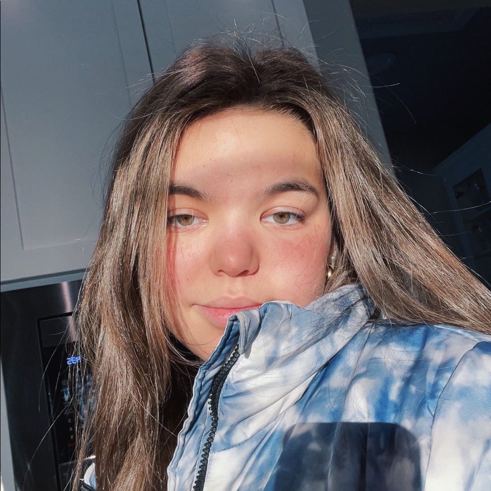 Meet your Posher, Maddie